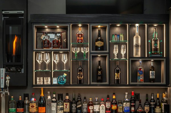 What Are the Best Practices for Designing a Home Bar That Mirrors a Professional Setup?